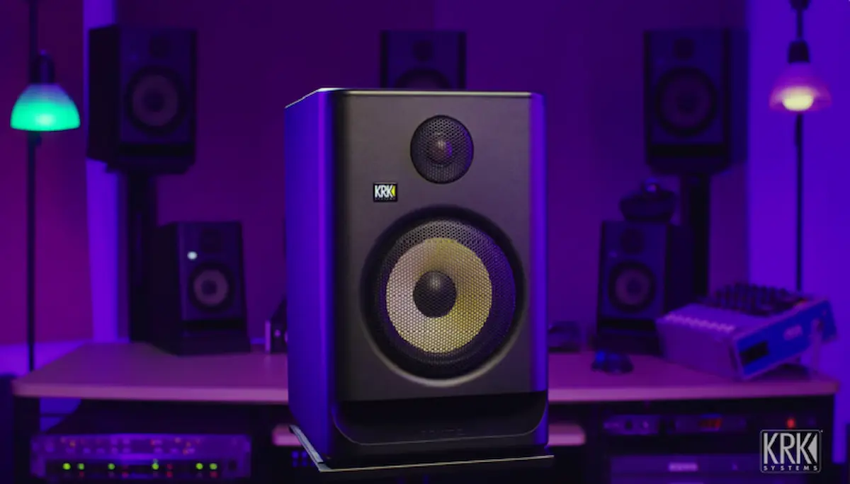 Loa kiểm âm KRK Rokit 7 Gen 5 trong phòng thu âm chuyên nghiệp