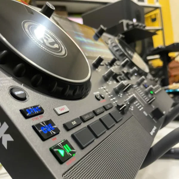 Bàn DJ Numark Mixstream Pro Go - Hình ảnh 2
