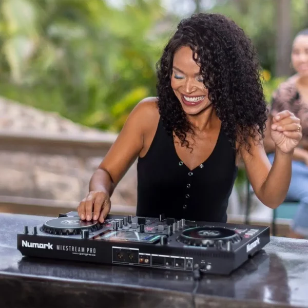 Bàn DJ Numark Mixstream Pro Plus - Hình ảnh 3