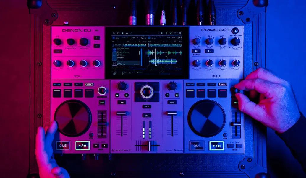 Denon DJ Prime Go+ - Bàn DJ di động có pin