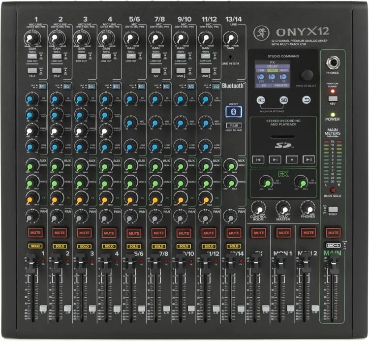 Mackie Onyx12 trong phòng thu