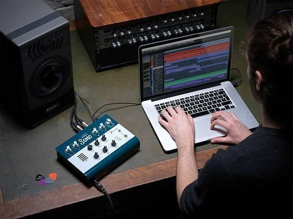 Soundcard Audient SONO trong phòng thu